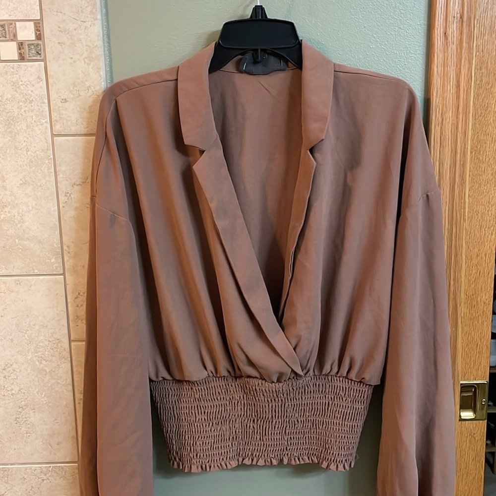 Elegant Smocked Waist Blouse - Brown - Picture 5 of 8